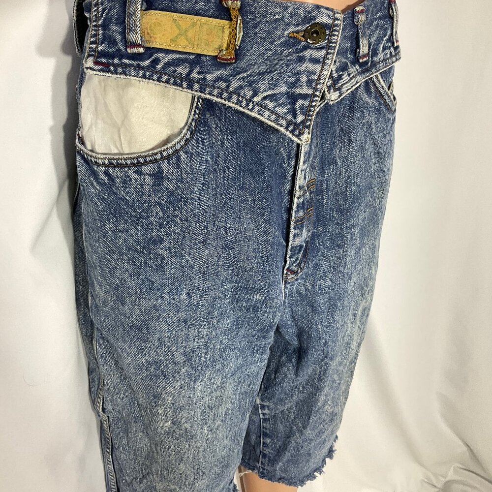 Vintage Bugle Boy Special Edition Shorts - See Measurements
